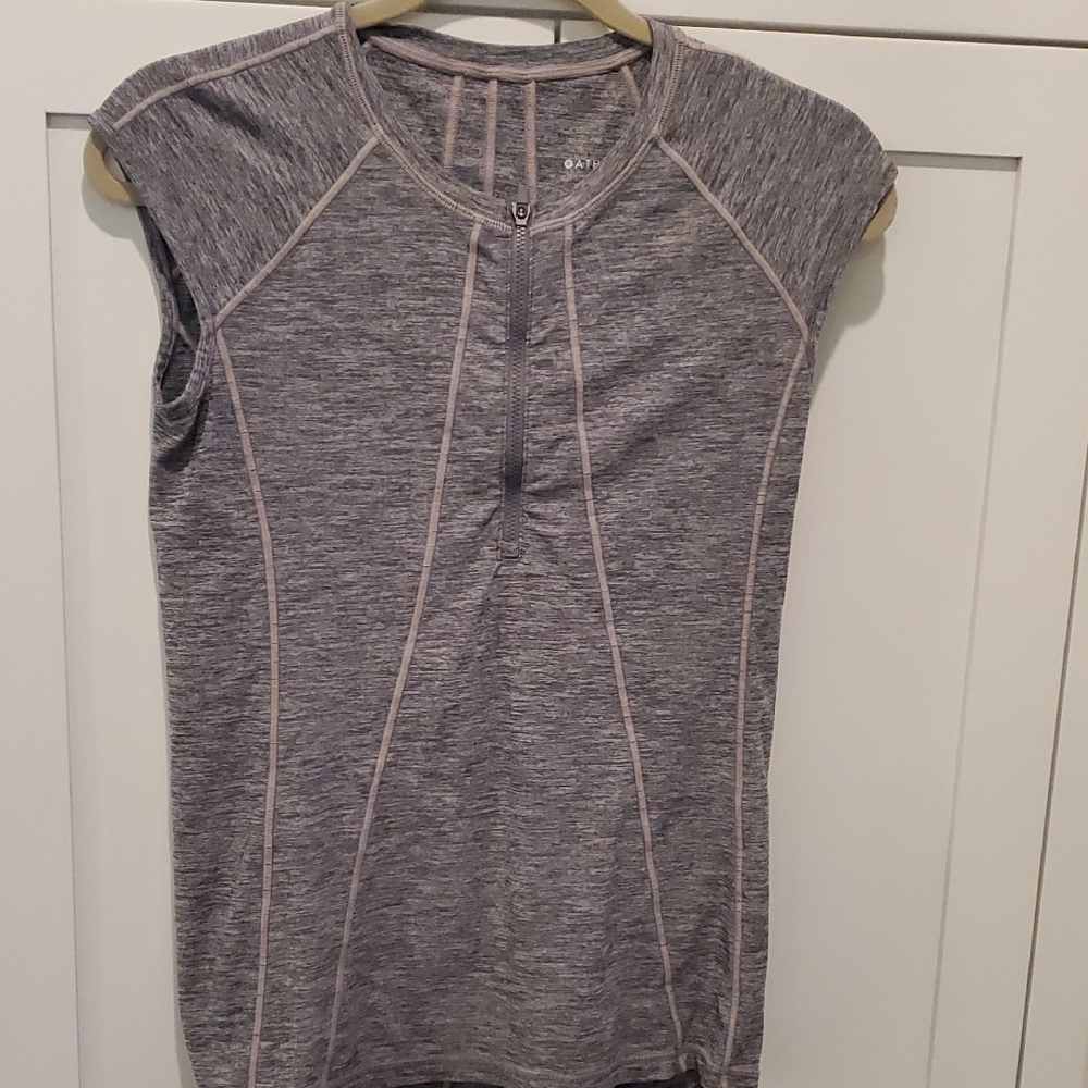 Heather Gray Athletic Athleta Women's 1/2 Zip Top